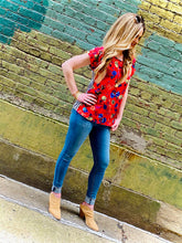 Load image into Gallery viewer, Renuar Floral Front / Navy Stripped White Back Top
